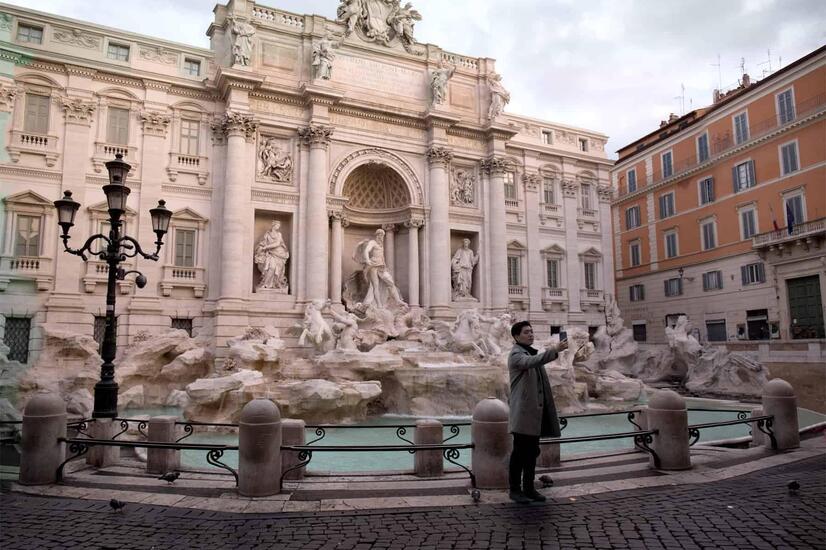 Imagen inusual de la siempre abarrotada Fontana di Trevi en Roma. Foto: Ignacio Pereira ignacio pereira fotógrafo grandes ciudades fontana di trevi roma
