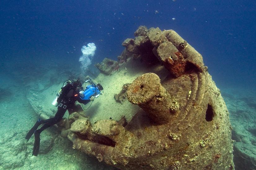 En la costa jordana se puede bucear en el célebre barco hundido "Cedar Pride". viaje de lujo jordania buceo en el mar rojo