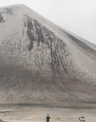 monte yasur vanuatu