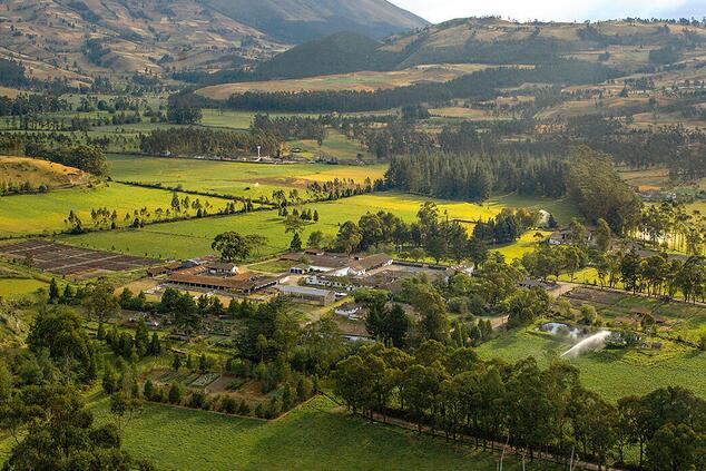 Hacienda Zuleta ha sido el hogar de dos ex presidentes de Ecuador viaje lujo naturaleza familia Ecuador hacienda Zuleta