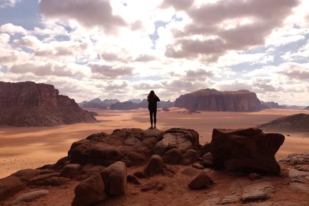 viaje de lujo remoto jordania desierto wadi rum