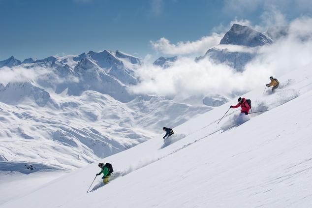 viaje lujo chalet privado alpes franceses experiencia esquí fuera pista