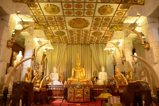 viaje lujo isla sri lanka espiritualidad historia templo diente buda Kandy