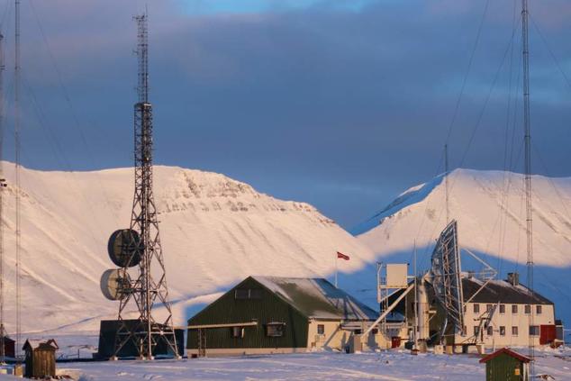 isfjord estación radio hotel ártico