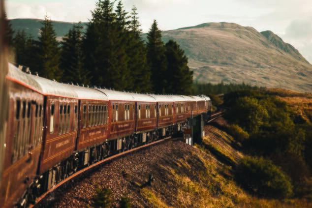 El Royal Scotsman recorre las tierras altas escocesas entre páramos, colinas y lagos.