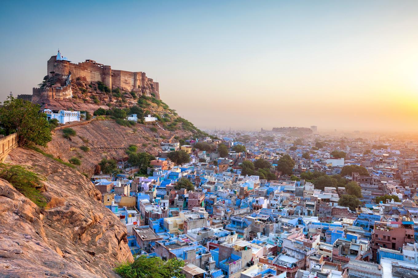 Vista de la ciudad de Jodhpur, la segunda ciudad más grande del estado de Rajastán viaje lujo India Jodhpur
