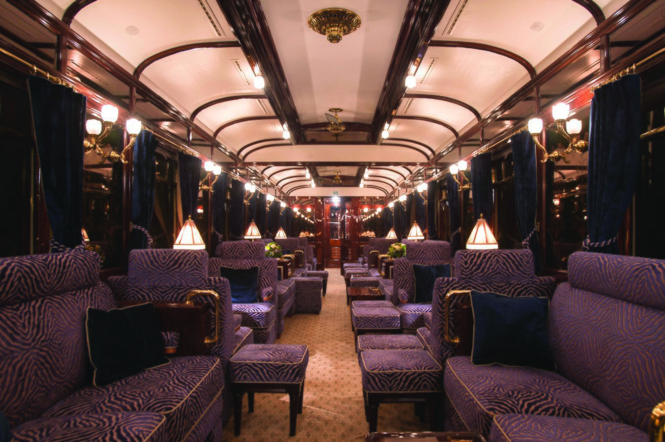 El interior de los vagones del VSOE mantienen la estética de estilo art déco del tren original viaje lujo tren orient express