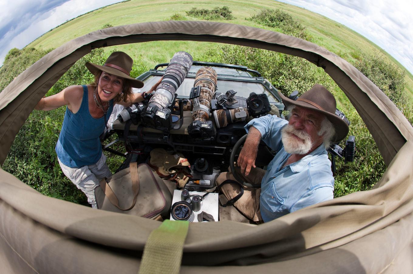 Dereck Joubert y su esposa Beverly llevan 25 años trabajando juntos, produciendo sus documentales en Botsuana Dereck Joubert fotografía safari África