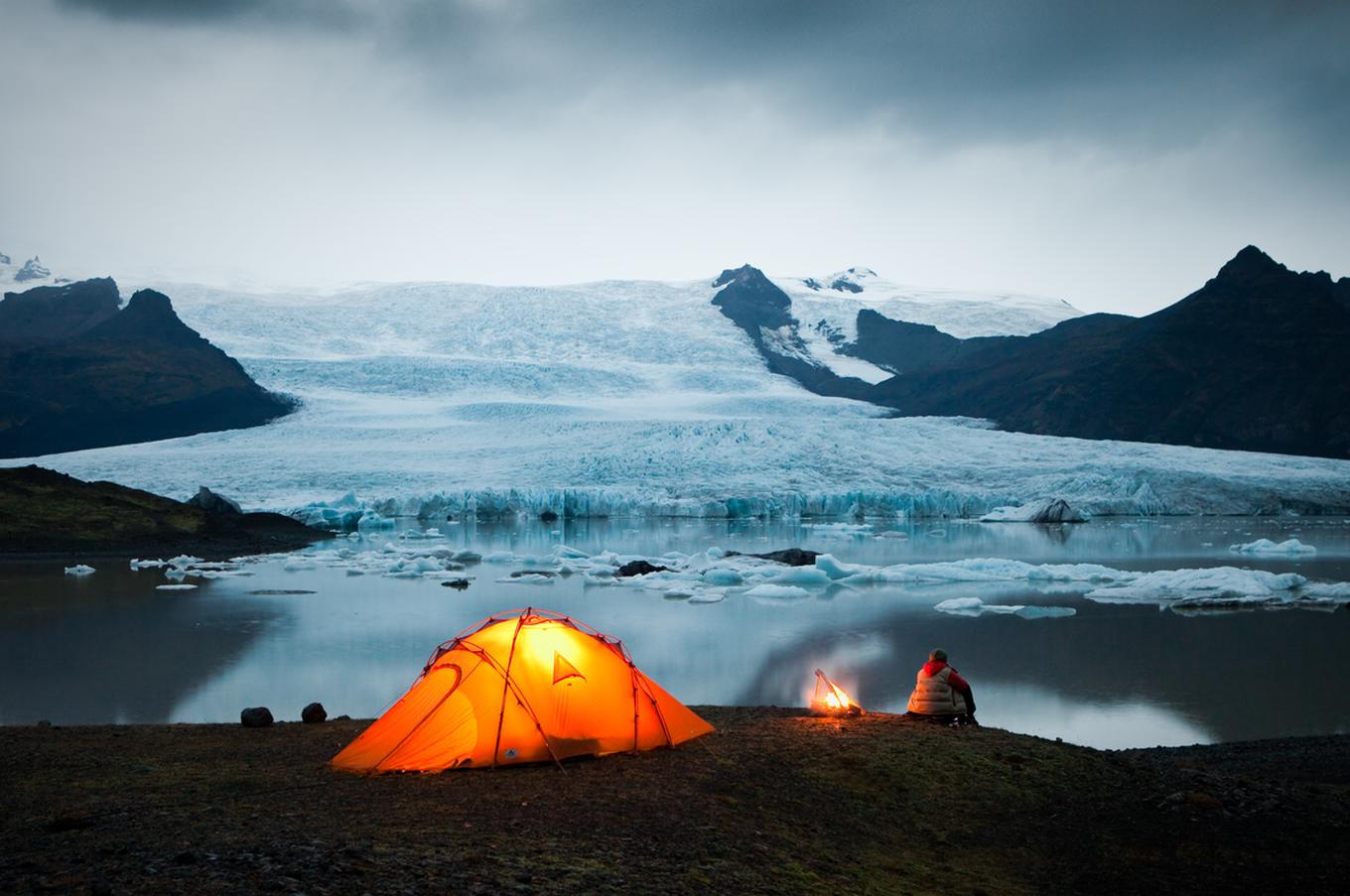 viaje lujo aventura islandia campamento glaciar