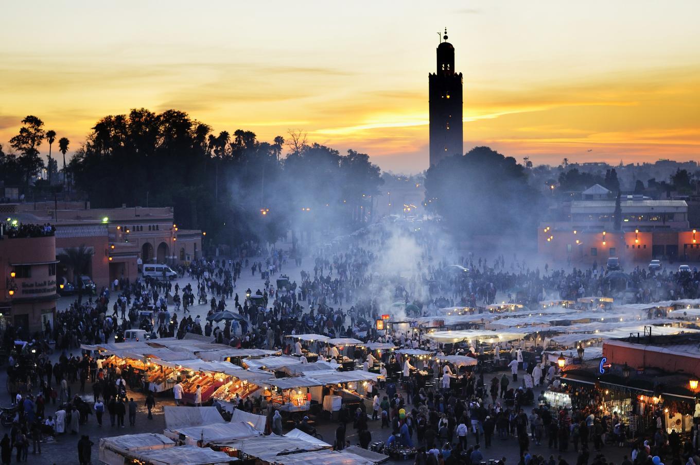 La Plaza de Jemaâ el-Fna de Marrakech, Patrimonio Mundial de la Humanidad, es donde realmente se siente el pulso del corazón de la Medina la medina marrakech