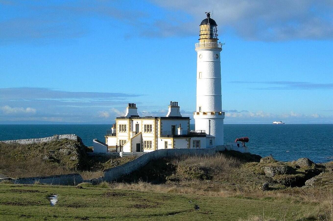 El faro de Corsewall fue construido en 1815 en la costa norte de Escocia. Foto: Wikipedia corsewall lighthouse