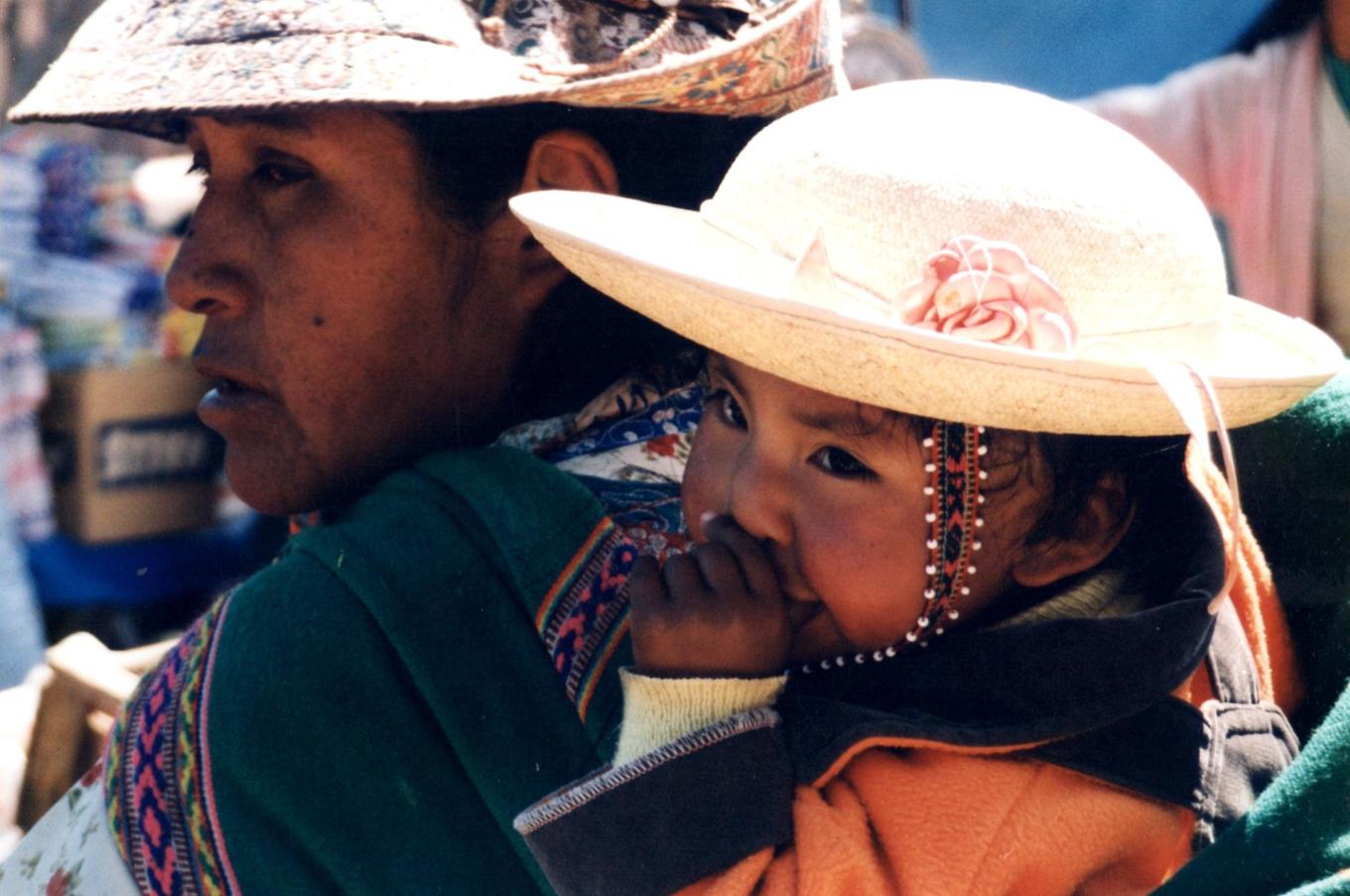 quechuas del perú