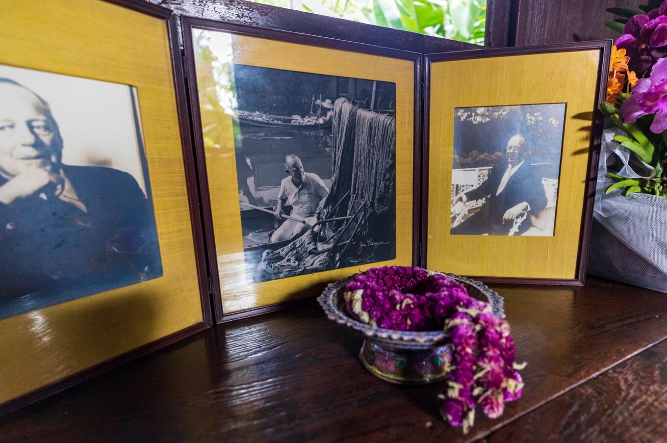 Fotos históricas en la casa museo de Jim Thompson en Bangkok. jim-thompson-leyenda-seda-tailandia