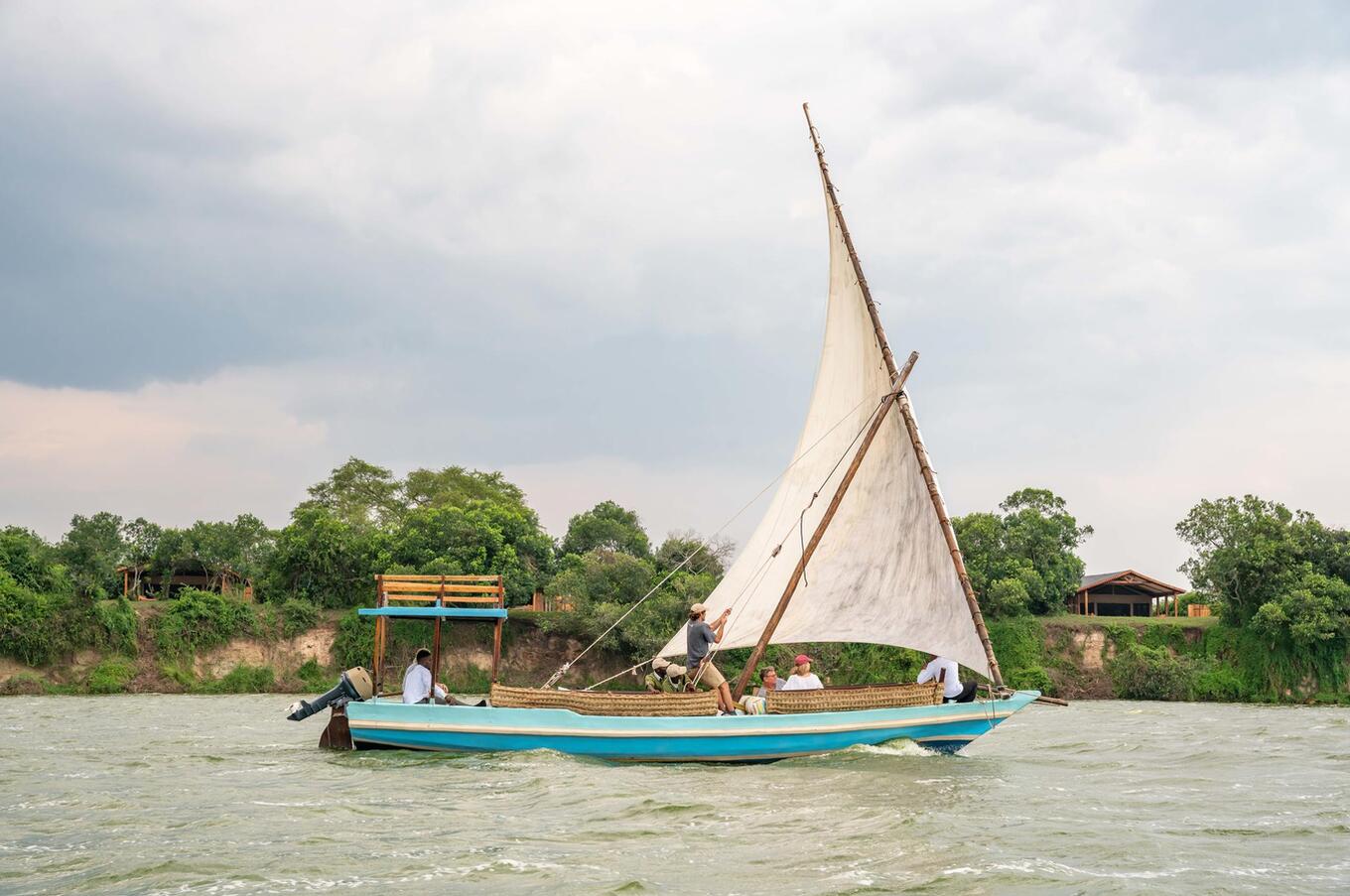 The River Station, Uganda nacimiento del Nilo Uganda