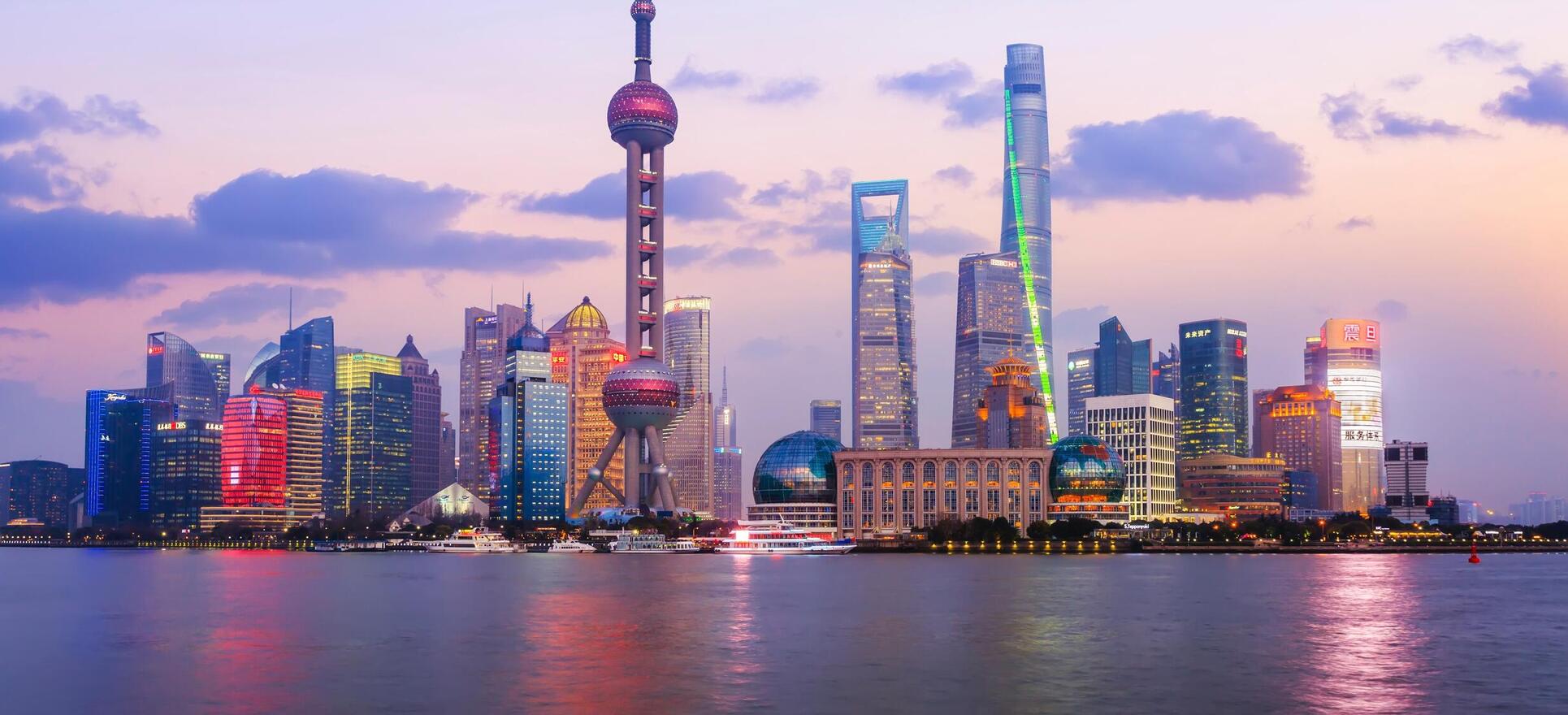 viajes lujo vuelta al mundo Shanghai skyline