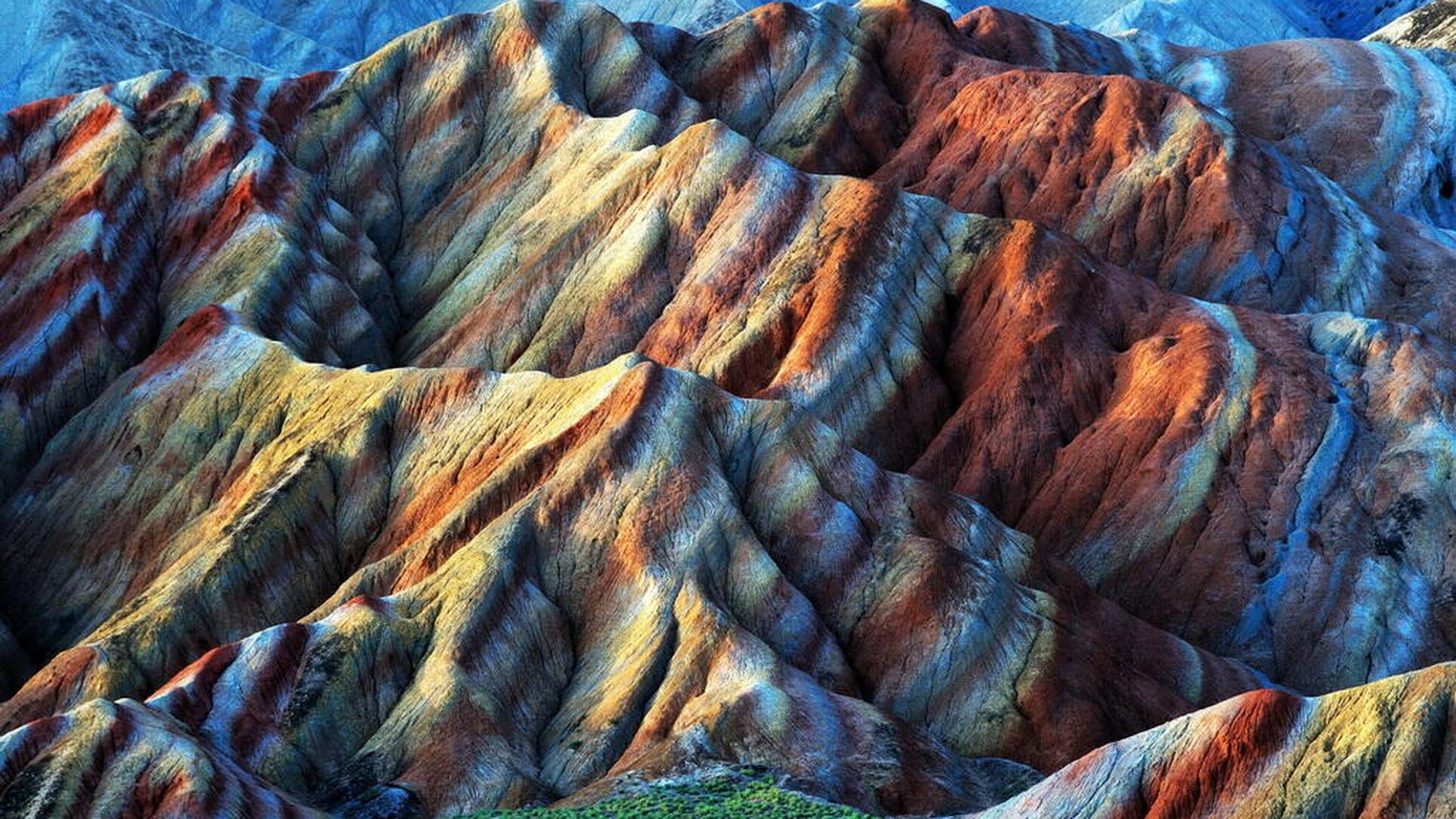 montaña arcoíris china