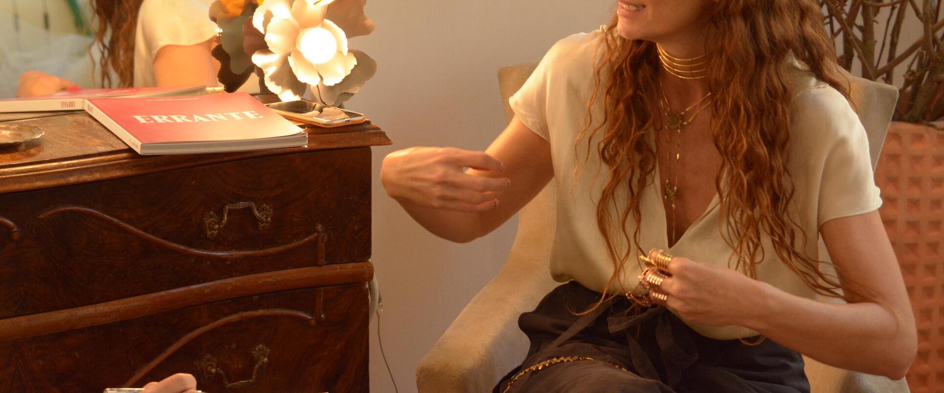 suma cruz en su taller de Madrid